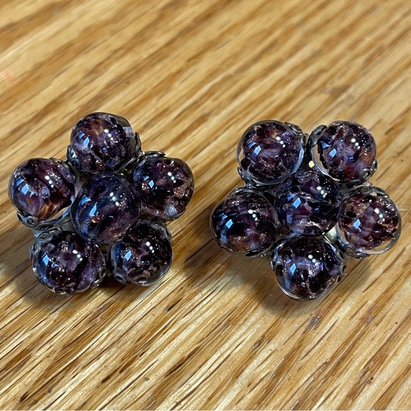 VTG Purple Glass Bead Cluster Earrings Clip-on 1” - Picture 1 of 7